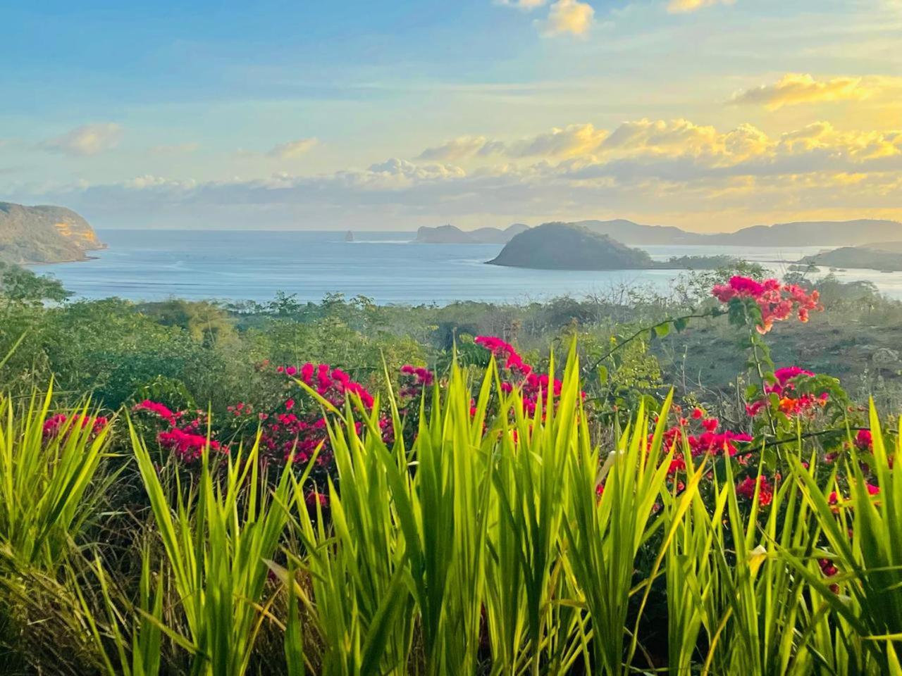 Lobster Bay Lombok Hotell Awang Eksteriør bilde